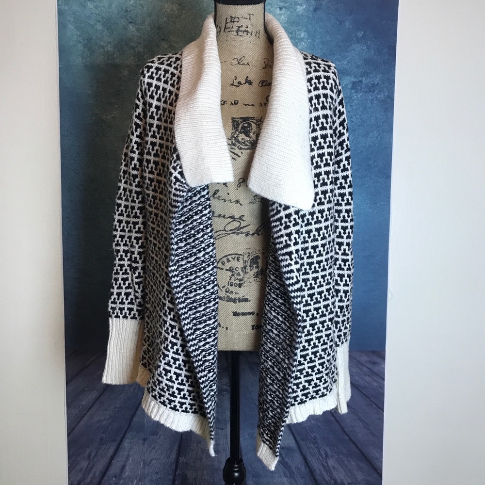 ELLEN TRACY Chunky Knit Cardigan Sweater Black M